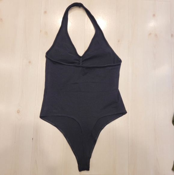 American Eagle AE Halter Bodysuit Black V-Neck Casual - Picture 4 of 4